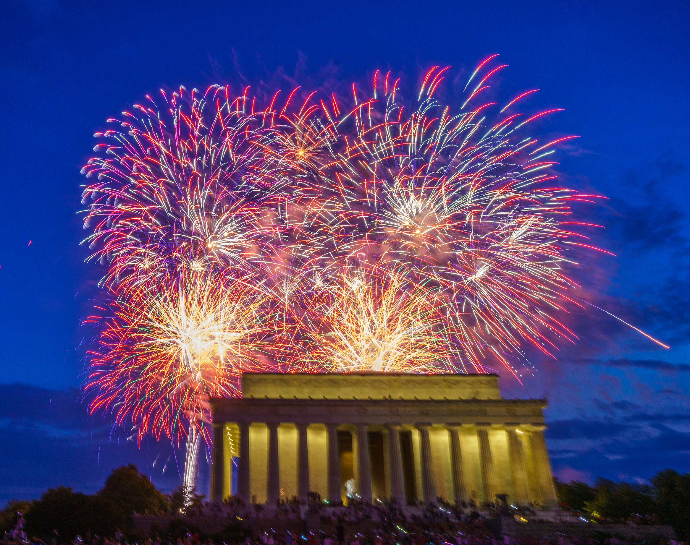 Fireworks at the Lincoln Memorial
